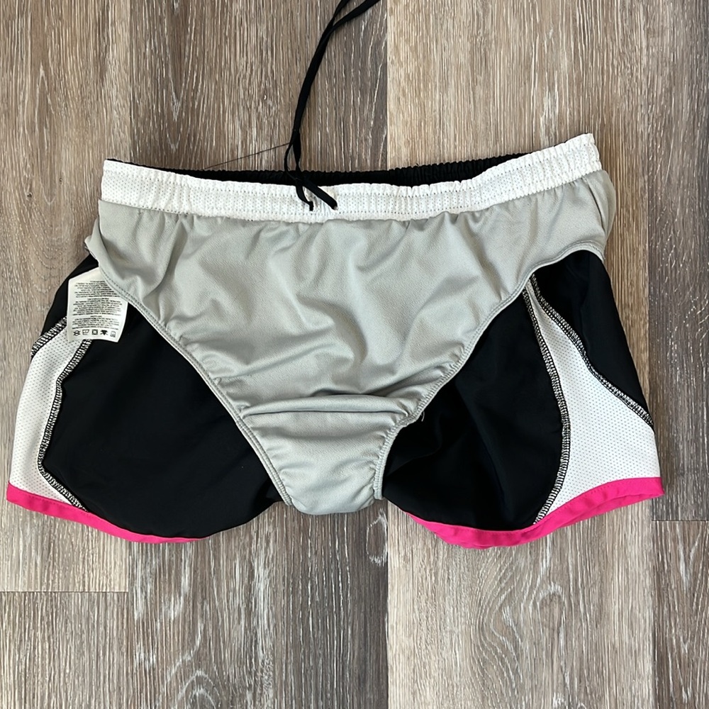 Nike Shorts - Picture 7 of 13